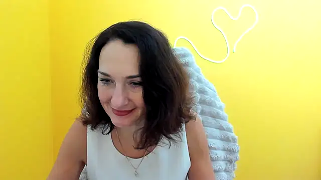 Snapshot of Rosie_Rosee chatting on 6, 11, 2025 Rosie Rosee online show from 6, 11, 2025