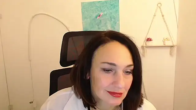 Snapshot of Rosie_Rosee chatting on 8, 11, 2025 Rosie Rosee online show from 8, 11, 2025