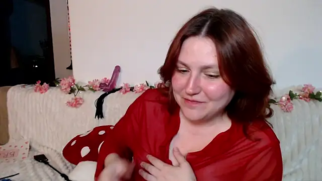 Snapshot of Lilith__moon chatting on 16, 4, 2026 Lilith moon online show from 16, 4, 2026