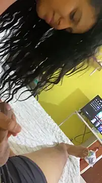 Snapshot of thepicis chatting on 1, 11, 2025 thepicis online show from 1, 11, 2025