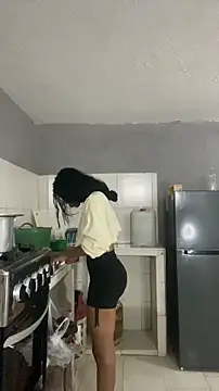 Snapshot of thepicis chatting on 17, 11, 2025 thepicis online show from 17, 11, 2025