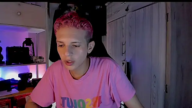 tylernova online show from 21, 11, 2025