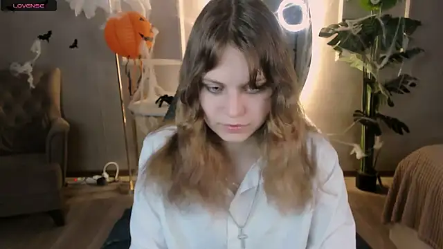 Ame Chan online show from 27, 10, 2025