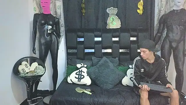 Pride couple online show from 30, 11, 2025