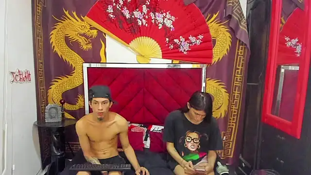 Pride couple online show from 19, 12, 2025