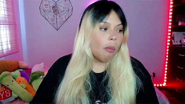 EllieMoonX online show from 3, 12, 2025