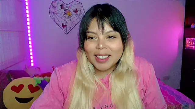 EllieMoonX online show from 17, 4, 2026