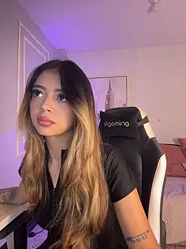 HoneyMollyX online show from 2, 2, 2026