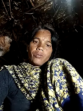 Snapshot of Cutsedi3 chatting on 13, 10, 2025 Cutsedi3 online show from 13, 10, 2025