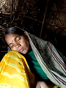 Snapshot of Cutsedi3 chatting on 18, 10, 2025 Cutsedi3 online show from 18, 10, 2025