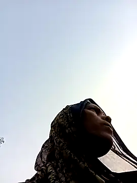 Snapshot of Cutsedi3 chatting on 22, 11, 2025 Cutsedi3 online show from 22, 11, 2025