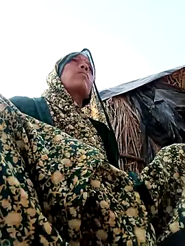 Snapshot of Cutsedi3 chatting on 28, 11, 2025 Cutsedi3 online show from 28, 11, 2025