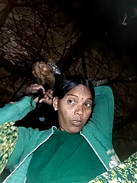 Snapshot of Cutsedi3 chatting on 1, 12, 2025 Cutsedi3 online show from 1, 12, 2025