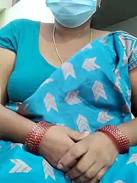 Snapshot of sweetramya chatting on 15, 10, 2025 sweetramya online show from 15, 10, 2025