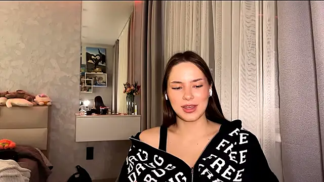 Snapshot of AlvinaMulloy chatting on 2, 12, 2025 AlvinaMulloy online show from 2, 12, 2025