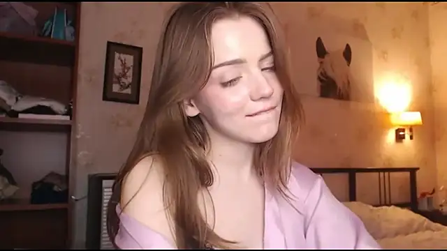Olivia Mensy online show from 12, 10, 2025