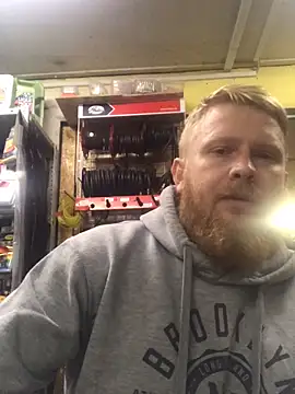 Snapshot of bodywork30 chatting on 20, 10, 2025 bodywork30 online show from 20, 10, 2025