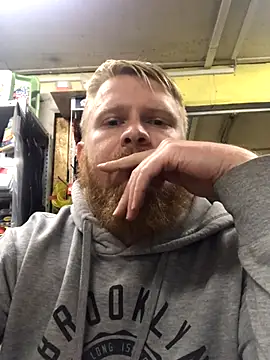 Snapshot of bodywork30 chatting on 21, 10, 2025 bodywork30 online show from 21, 10, 2025