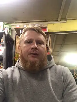 Snapshot of bodywork30 chatting on 25, 10, 2025 bodywork30 online show from 25, 10, 2025