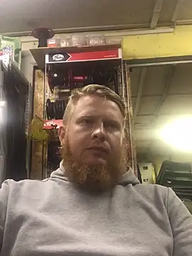 Snapshot of bodywork30 chatting on 8, 11, 2025 bodywork30 online show from 8, 11, 2025