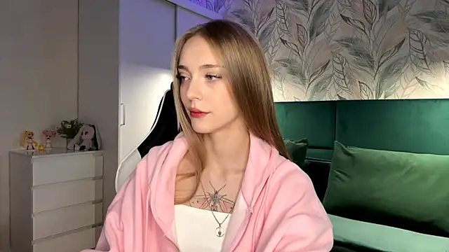 EvaPeace online show from 28, 10, 2025