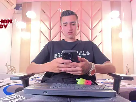 Snapshot of Ethan_Boy_ chatting on 21, 2, 2026 Ethan Boy online show from 21, 2, 2026