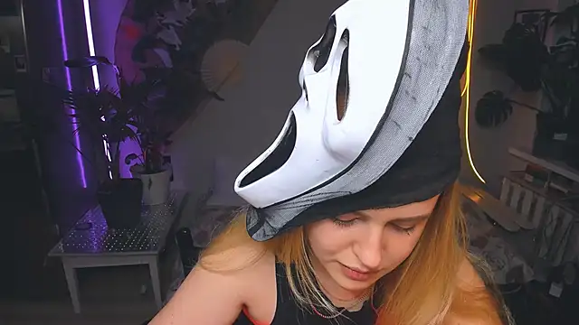 Alexa  Pirs online show from 17, 10, 2025