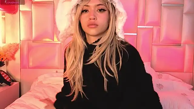 Snapshot of NameaRohouse chatting on 17, 2, 2026 NameaRohouse online show from 17, 2, 2026