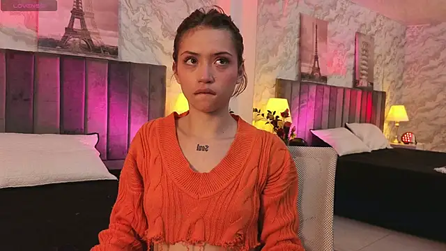 Snapshot of NameaRohouse chatting on 18, 2, 2026 NameaRohouse online show from 18, 2, 2026