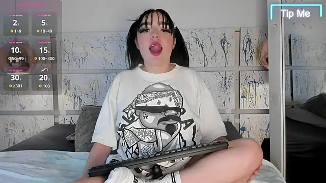 Snapshot of bubble__angel__ chatting on 16, 10, 2025 bubble angel online show from 16, 10, 2025