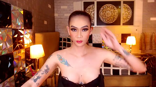 Snapshot of MeatyCockLuna chatting on 2, 12, 2025 MeatyCockLuna online show from 2, 12, 2025