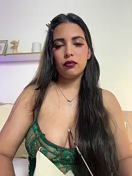 Snapshot of shainadavis chatting on 22, 6, 2026 shainadavis online show from 22, 6, 2026