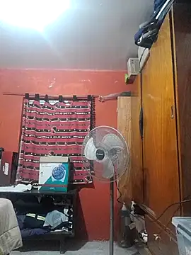 Snapshot of Ezeaxl chatting on 29, 11, 2025 Ezeaxl online show from 29, 11, 2025