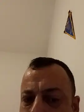 Snapshot of jjLARAY chatting on 13, 10, 2025 jjLARAY online show from 13, 10, 2025