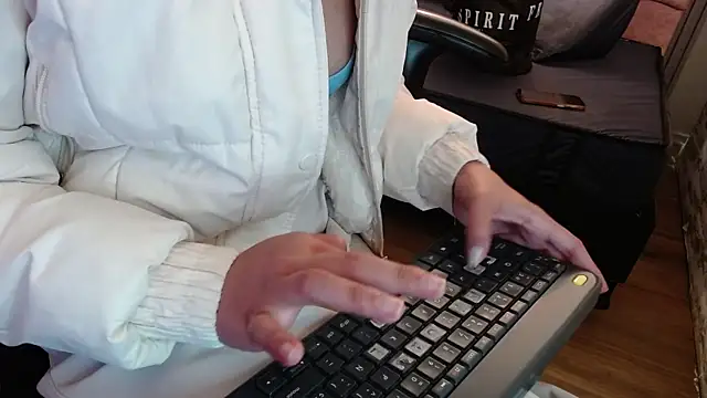 Snapshot of _kita chatting on 14, 11, 2025 kita online show from 14, 11, 2025