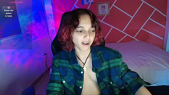 Snapshot of sweety_dreambaby chatting on 23, 11, 2025 sweety dreambaby online show from 23, 11, 2025