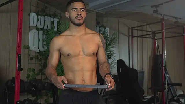 Snapshot of Reik_Vonn chatting on 9, 2, 2026 Reik Vonn online show from 9, 2, 2026