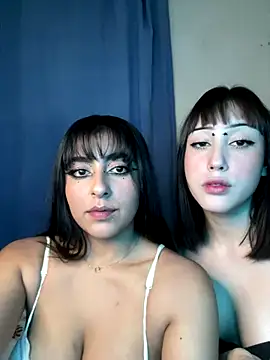 Snapshot of Die-lunara chatting on 12, 10, 2025 Die-lunara online show from 12, 10, 2025