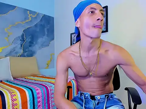 latin crissex online show from 24, 10, 2025