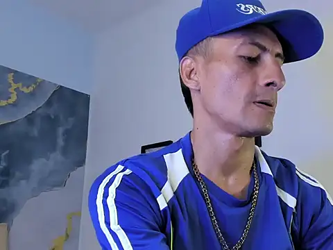 latin crissex online show from 25, 10, 2025