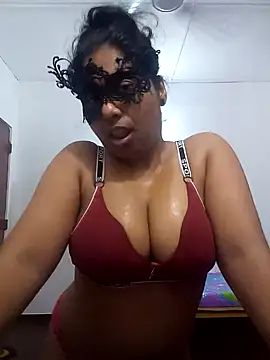 Snapshot of Expose_Queen chatting on 29, 4, 2026 Expose Queen online show from 29, 4, 2026