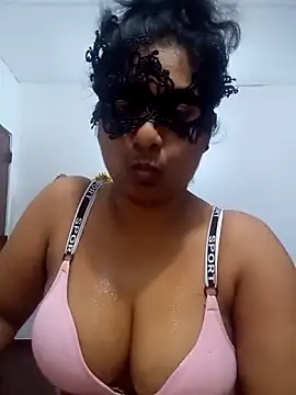 Snapshot of Expose_Queen chatting on 3, 5, 2026 Expose Queen online show from 3, 5, 2026