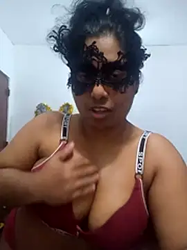 Snapshot of Expose_Queen chatting on 13, 5, 2026 Expose Queen online show from 13, 5, 2026
