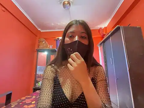 Snapshot of HOT_HONEY10 chatting on 23, 4, 2026 HOT HONEY10 online show from 23, 4, 2026
