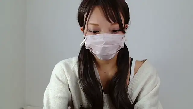 Snapshot of Ichikachan chatting on 4, 11, 2025 Ichikachan online show from 4, 11, 2025