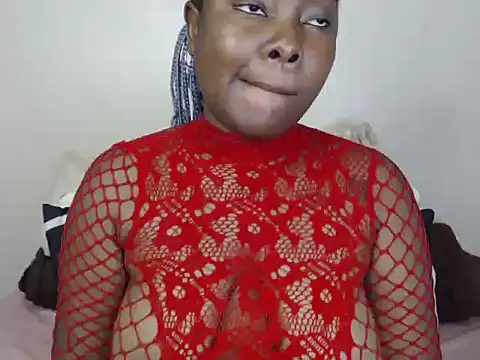 Yolaqueen04 online show from 27, 10, 2025