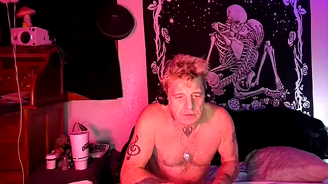 Snapshot of whitehole4bbc252 chatting on 21, 4, 2026 whitehole4bbc252 online show from 21, 4, 2026