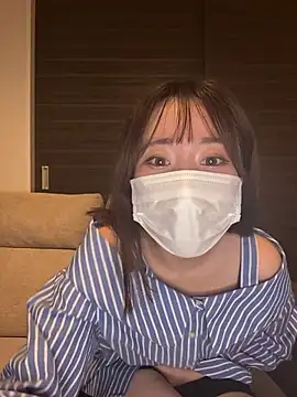 Snapshot of yura_ra_ra chatting on 6, 11, 2025 yura ra ra online show from 6, 11, 2025