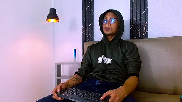 Jayden Morris online show from 5, 12, 2025