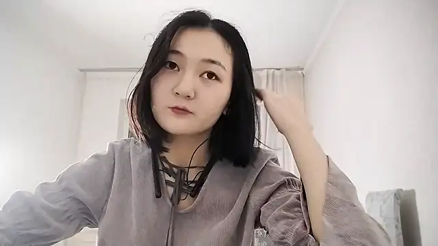 Lyndasilk online show from 19, 10, 2025